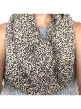ARITZIA SUNDAY BEST NWT Wool Blend Hemingway Infinity Scarf in Heather Birch O/S